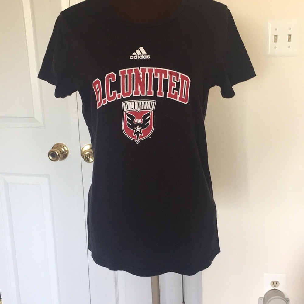 Adidas tee